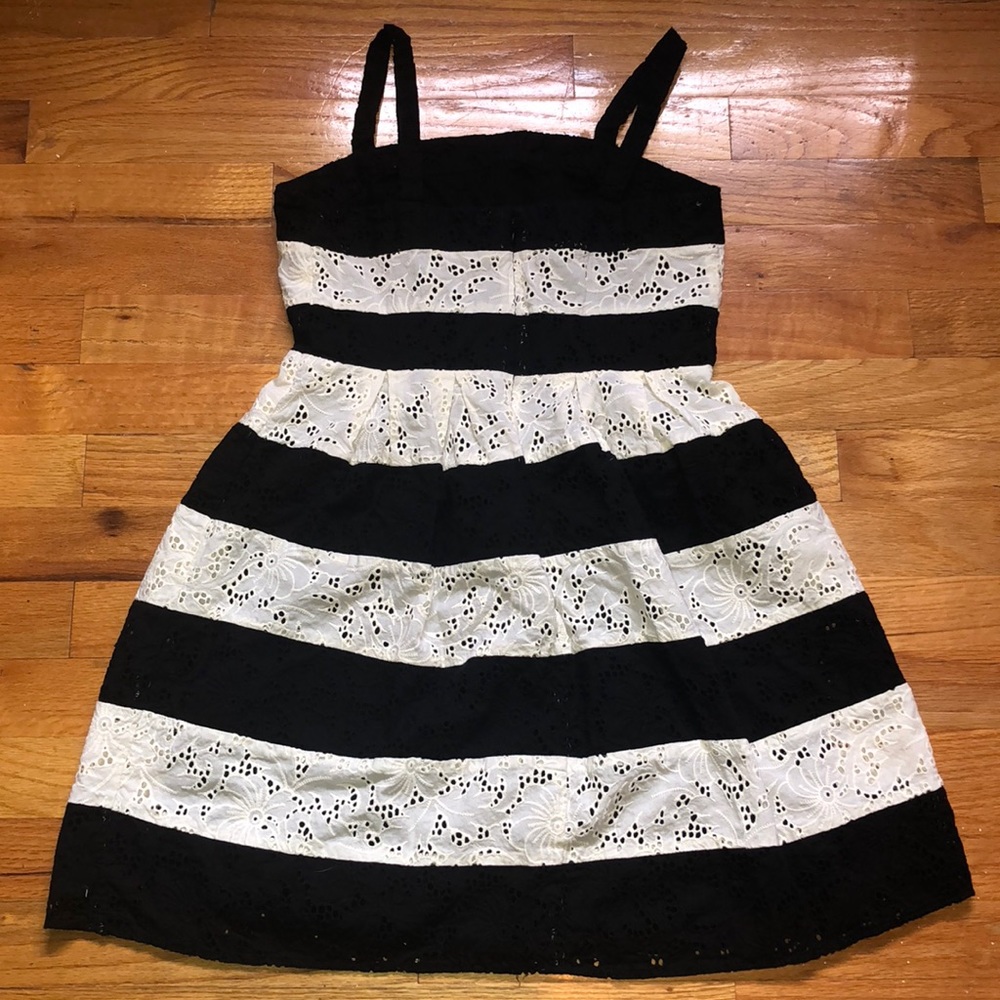 Loft Dress - Picture 2 of 5
